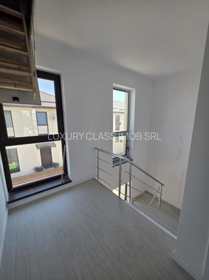 Vanzare Vila Individuala/Cristalului/5 camere id nr 54 - 15
