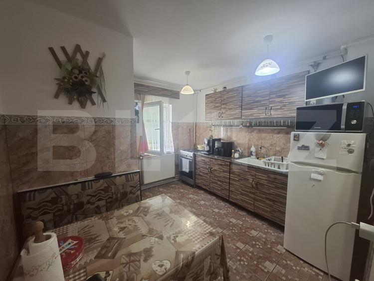 Apartament de vanzare cu 2 camere,52 mp,zona micro 16