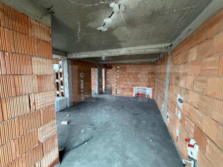 Apartament 3 camere, semifinisat, Zalau