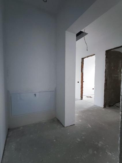 FARA COMISIOANE casa cu 4 camere 2 bai PARTER + pod placa camera teh beci terasa