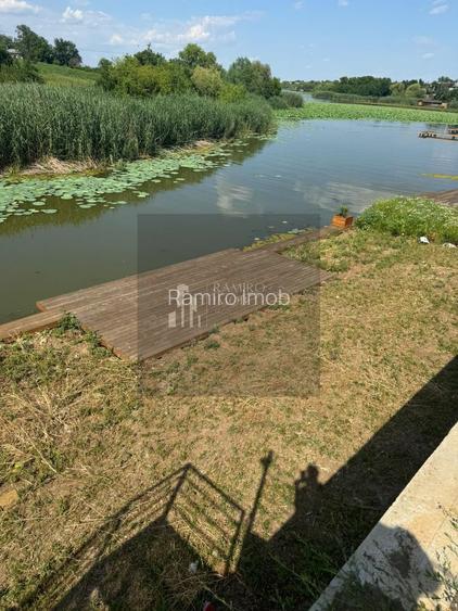 Casa in Snagov -vedere si ponton la lac/ - 12