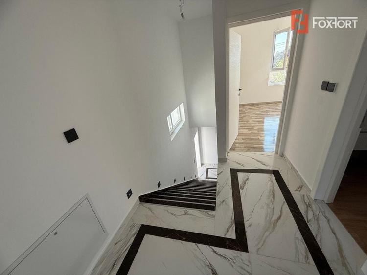 Duplex 4 camere zona Freidorf - Poarta automata