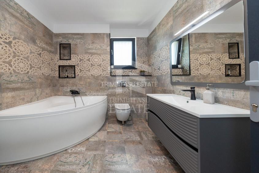 Sanpetru ,Subcetate-Casa 4 camere,3 bai+480 mp teren - 27