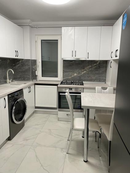 Vand 2 camere mobilat si utilat str Bucuresti!