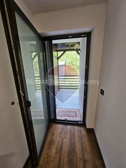 Casă / Vilă cu 9 camere de vânzare - 25