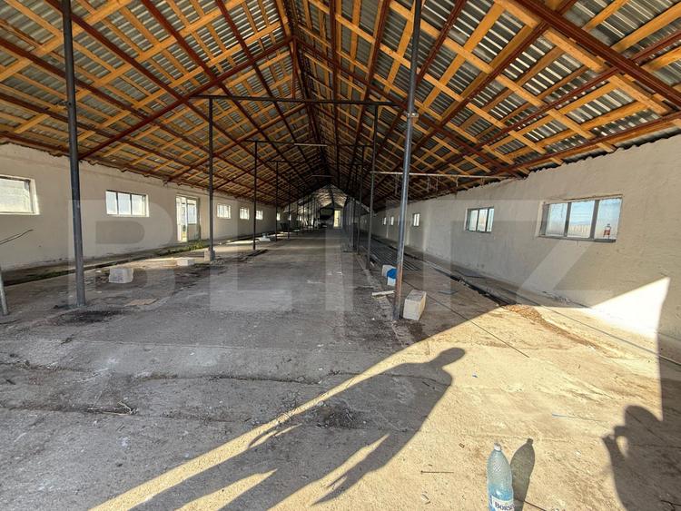 Hală 700 mp + Spațiu Comercial și Birouri, Curte 5000 mp, zona Mănești