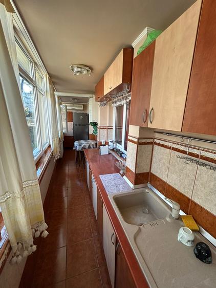 Apartament 3 camere cf 1 decomandat, foarte spatios Dorobantilor