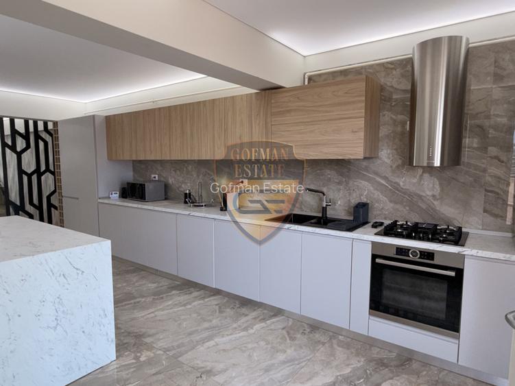 Penthouse Duplex, 2 Terase 57 + 18mp Parcare, Mamaia Nord, Hanul cu Peste 230mp - 36