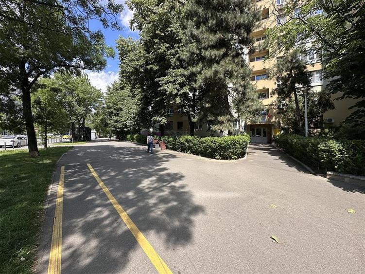 Vanzare Apartament cu 2 camere Dr.Taberei 75