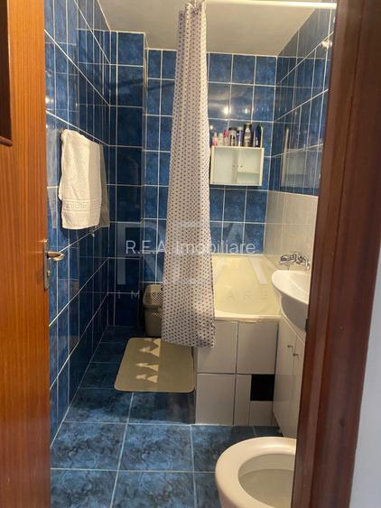 2 camere Vitan decomandat, et.6,centrală,inst. schimb.,metrou,renovat - 8