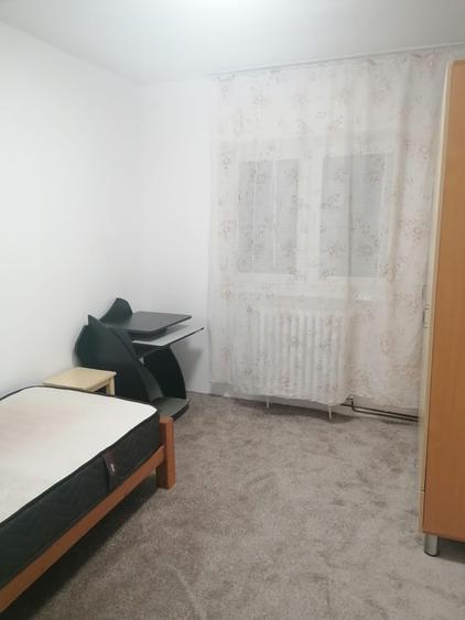 Apartament 3 camere decomandat cu loc de parcare si garaj, zona Kaufland Marasti
