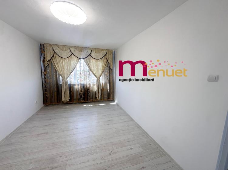 Apartament 3 camere ,renovat,zona Centrala
