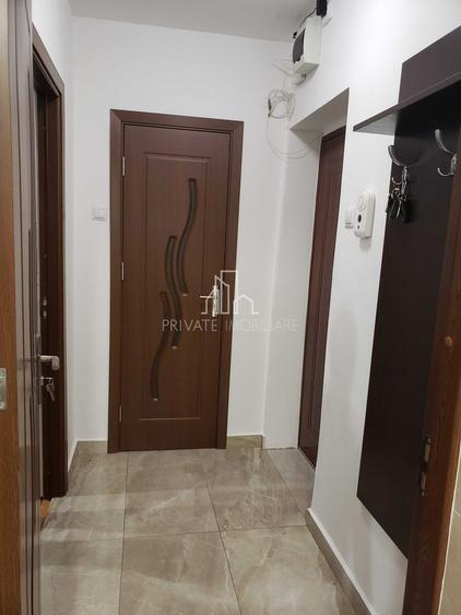 Apartament 2 cu Camere Decomandate De Inchiriat, Str Aregsului,Cornisa