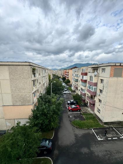 Garsoniera gata de mutat!