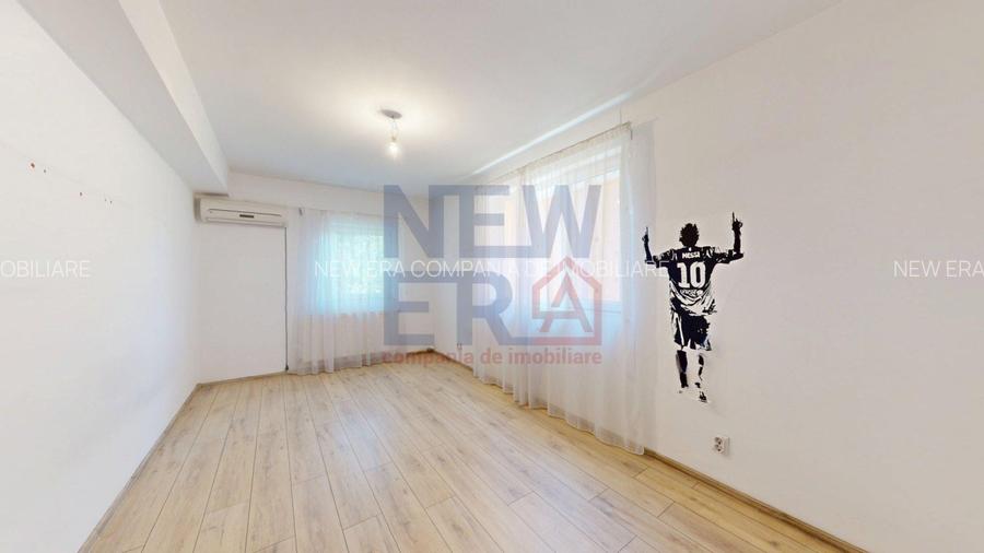 Vila cu 8 camere de vanzare  / teren 840 mp.  -  Prelungirea Ghencea - 10
