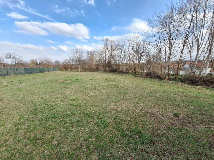 Teren intravilan 1123 mp | Ighiu | Utilități la poartă |