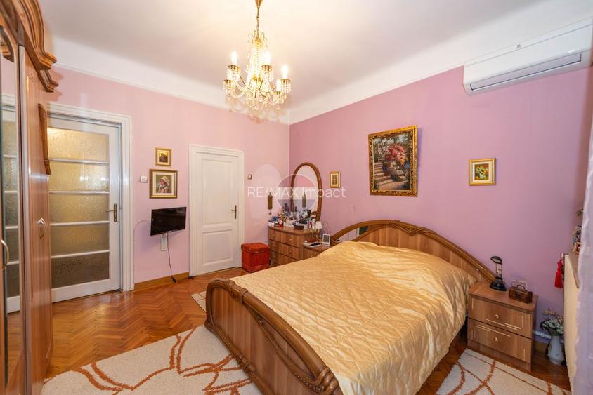 Casa de vanzare, 138 mpu, 244 teren, curte, garaj,  Cartierul Domenii - 9