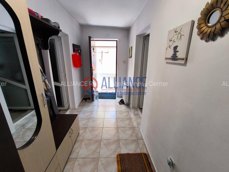 VIILE NOI - casa cu o curte generoasa disponibila imediat - 15