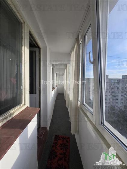 Apartament cu 3 camere in Cartierul Drumul Taberei, sector 6, langa metrou Valea - 11