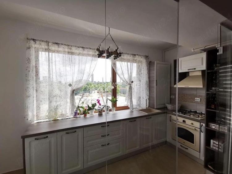 Apartament 3 camere, AC, centrala proprie - 6