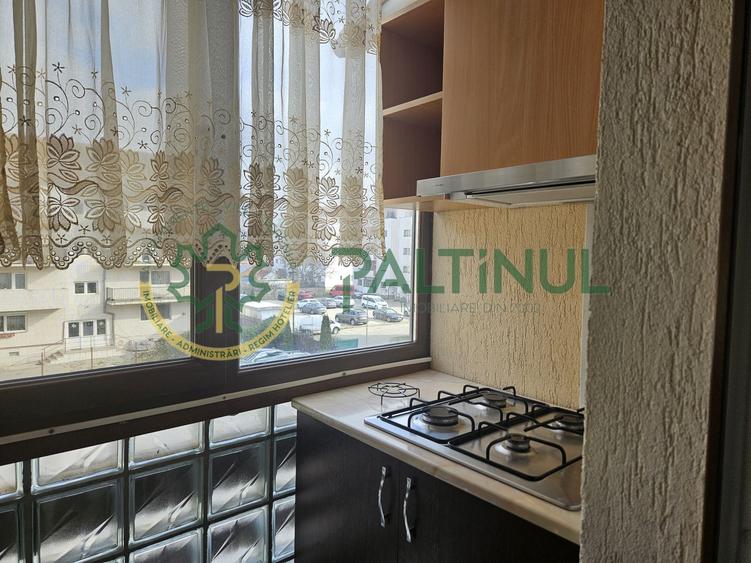 Apartament 3 camere în cartierul Kogălniceanu, Sibiu, etaj 2, loc de parcare