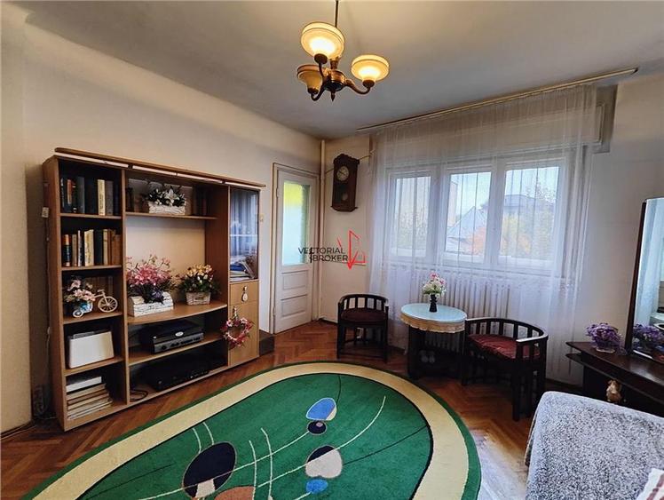 Casa spatioasa cu gradina mare zona Expozitiei Agronomie
