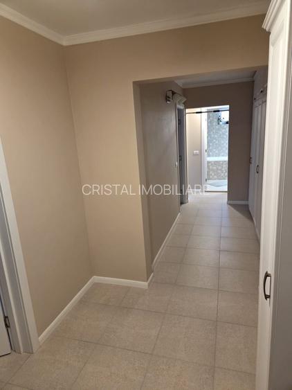 Închiriere Apartament 3 camere Decomandat Rahova, Parcare Inclusă, Centrală