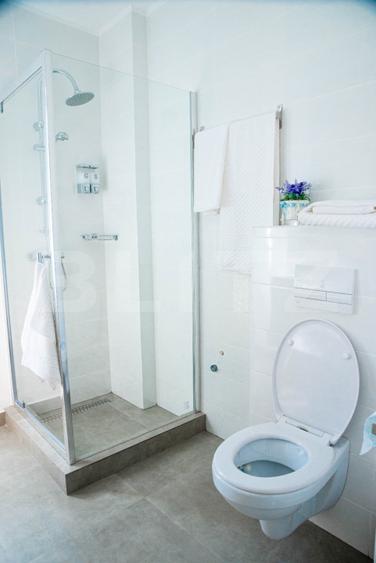 Apartament modern de 2 camere , cu acces la curte interioară | Aproape de centru