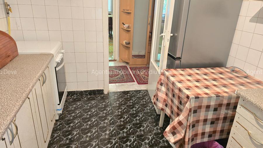 Vand apartament cu 3 camere decomandat in Deva, George Enescu etaj 1, mobilat - 8