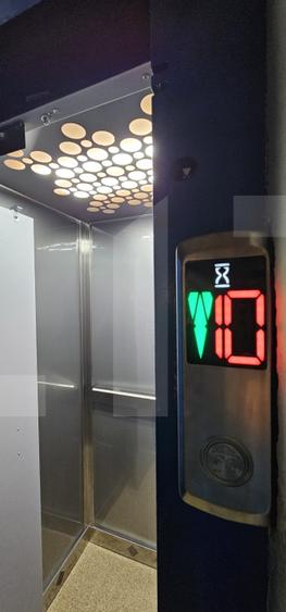 Apartament cu 3 camera, zona Spitalului