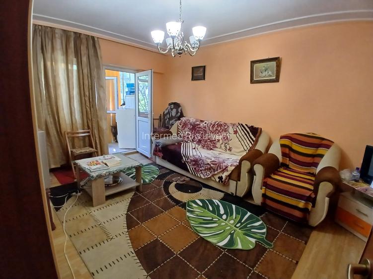 Delfinariu-Unirii! 3camere. dec. comf 0, 2 gs. - 2