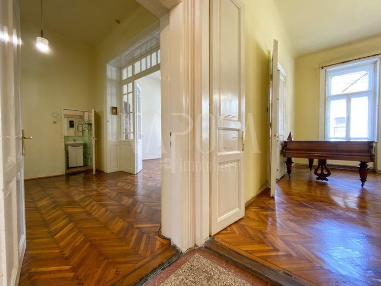 Apartament 3 camere de vanzare in Centru, Cluj Napoca