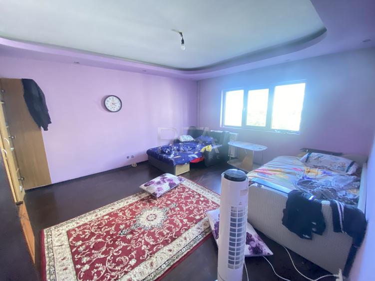 3 camere- Decomandat- Bloc Anvelopat- Trafic Greu/Parcul Carol