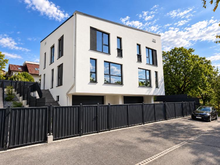 Locuință în standard nZEB | Su 194 mp | Borhanci – Hub Educațional