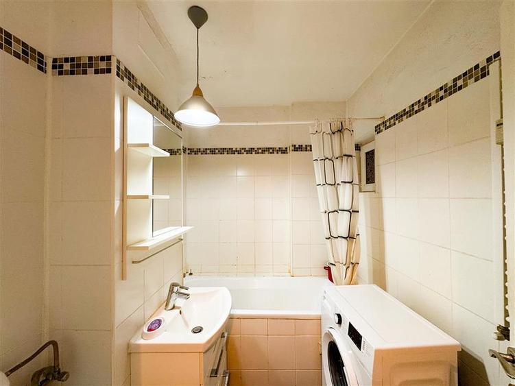 Apartament de vanzare 3 camere Tineretului