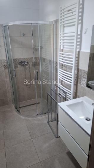 Proprietar, inchiriez apartament cu 3 camere si garaj - 4
