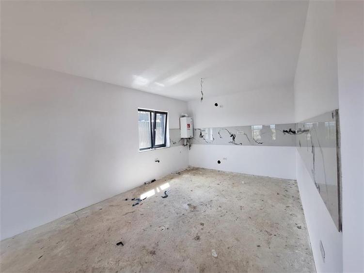 Casa noua din caramida, 110 mp utili – Margineni | Teren 300 mp