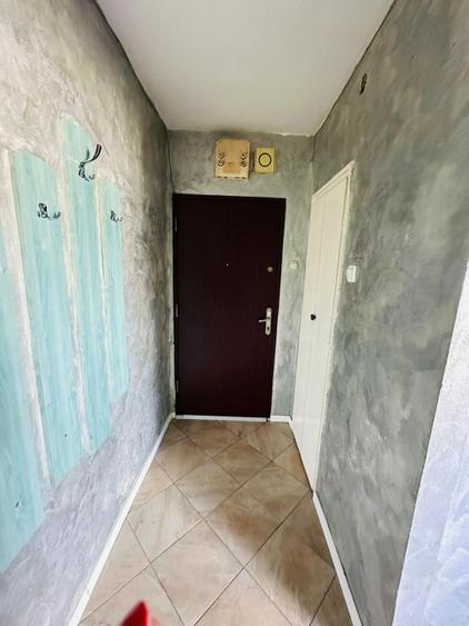 Apartament de vanzare semidecomandat ,3 camere 60 mp , zona Grigorescu