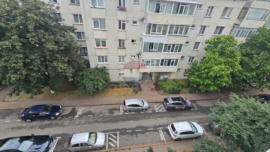 Apartament cu 2 camere de vânzare în zona Central