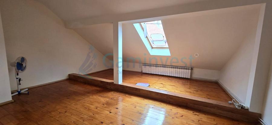 Casa cu dublu front stradal,zona Ecaterina Teodoroiu,Oradea