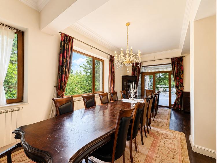 Luxury Residence with Pool and 1000 sqm Garden | Iancu Nicolae