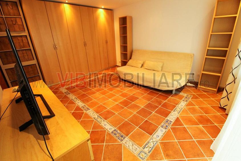 Decebal-Alba Iulia-complet renovat/mobilat-loc de parcare