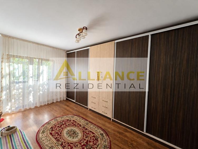 CASA INSIRUITA DE CAPAT | 5 CAMERE | 3 BAI | 120 MP I Curte 65 mp
