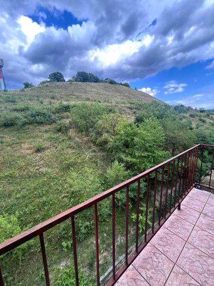 Apartament de o camera, zona Stejarului