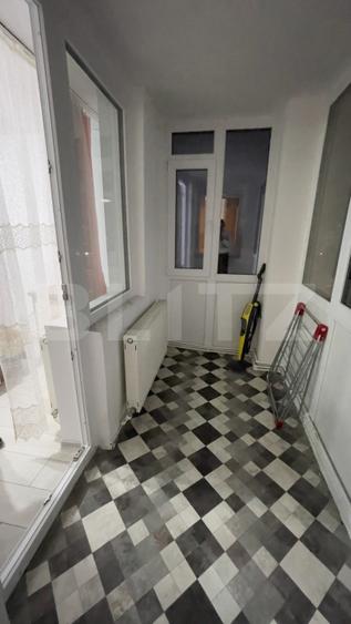 Apartament cu 3 camere, 84 mp, oferit mobilat si utilat în Mioveni