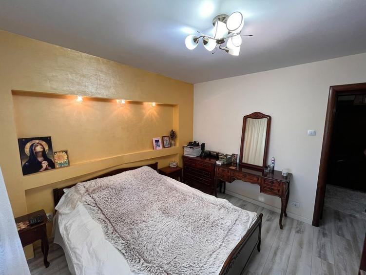 3 Camere | Centrală Proprie | Parcare | Decomandat