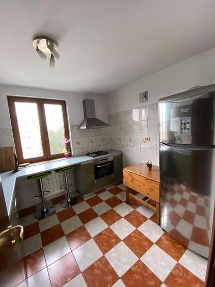 Proprietar – 3 camere, zona Budapesta, Unirii-Tineretului, complet mobilat