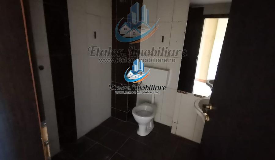 Pensiune/ Camin de batrani - Restaurant 8000 mp aproape de Tg.Neamt - COMISION