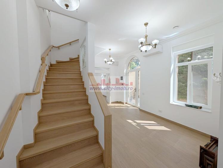 Inchiriere casa 5 camere, Piața Victoriei, Renovata 2025