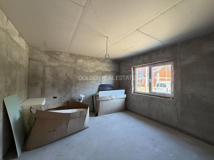 Casa la gri, 4 dormitoare, 3 bai, teren 400 mp - 4